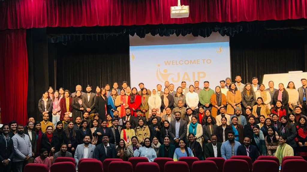 Building Stronger Schools Through Ideas, Dialogue, and Leadership